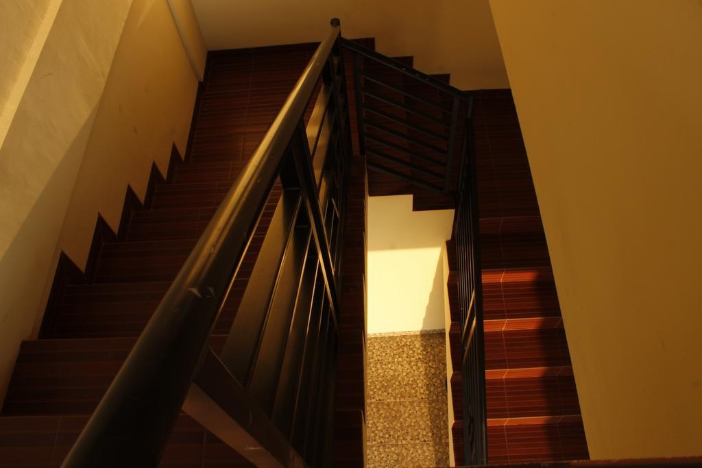 Hotel MaeMae Beach House Nusa Penida Zimmer foto