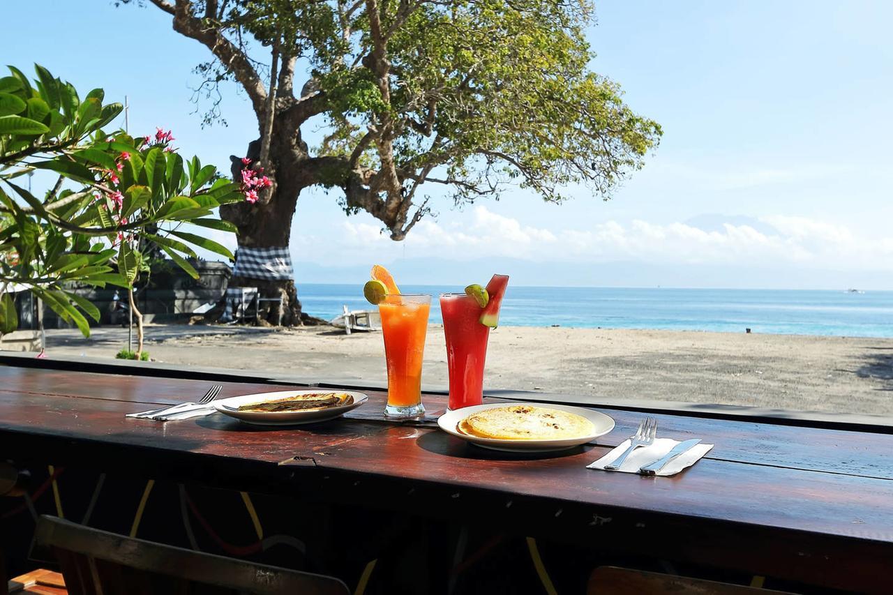Hotel MaeMae Beach House Nusa Penida Exterior foto